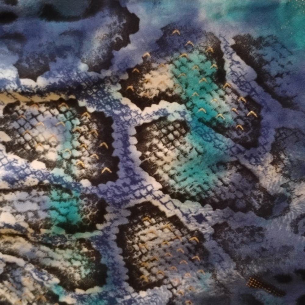 Chic Blue Patterned Maxi Dress - Picture 8 of 8